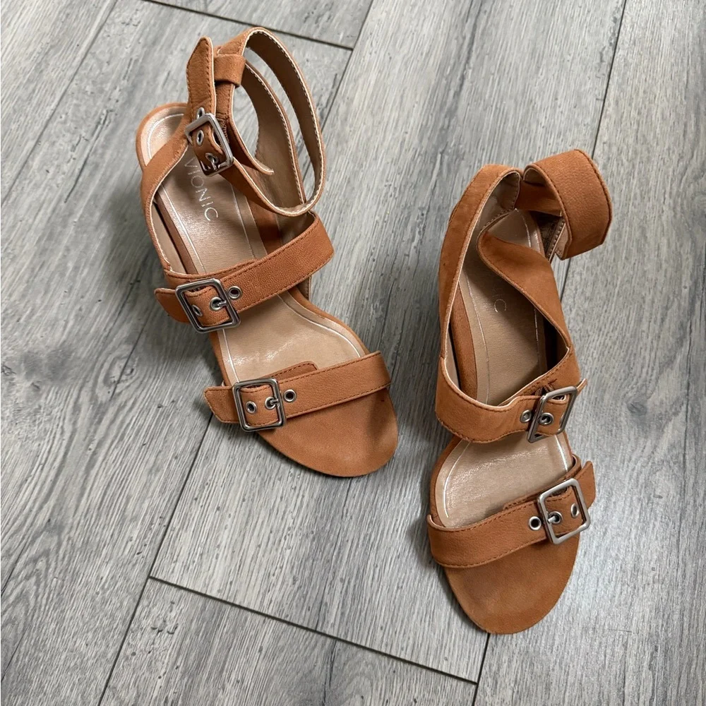 Vionic 382 Carmel tan suede strappy heels heeled sandals - Picture 7 of 8